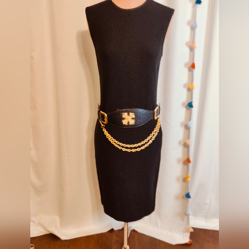 Vince super Sleek Sheath Dress  tank style Black chic luxury  XS
